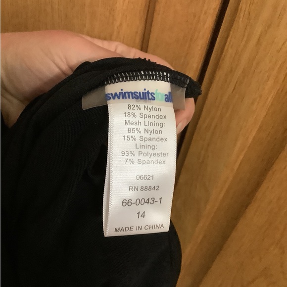 Swimsuits for All, plus size, adjustable straps, NWOT, 14, black one piece - Picture 6 of 6